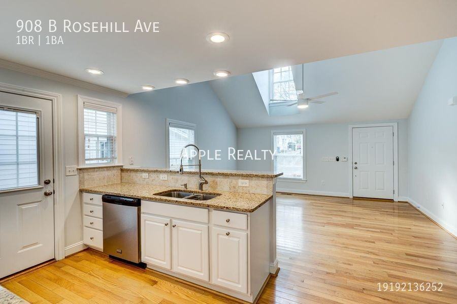 908B Rosehill Ave - Photo 5 of 18