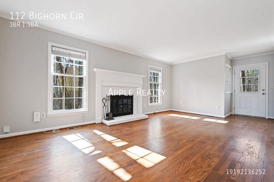 112 Bighorn Cir - Photo 3 of 16