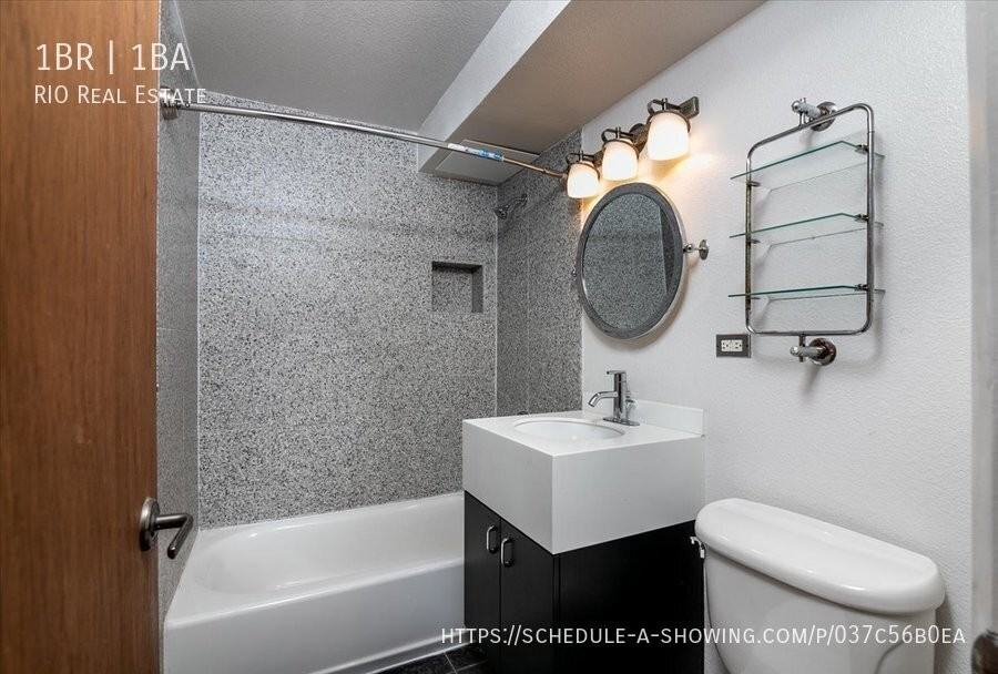 1302 Columbine St #304 - Photo 3 of 6