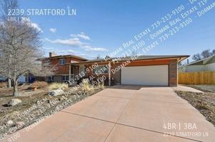 featured image of 2239 Stratford Ln