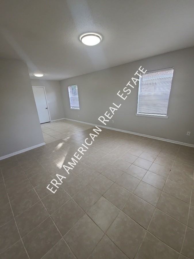 74 2nd Ave Apt 6 - Photo 3 of 9