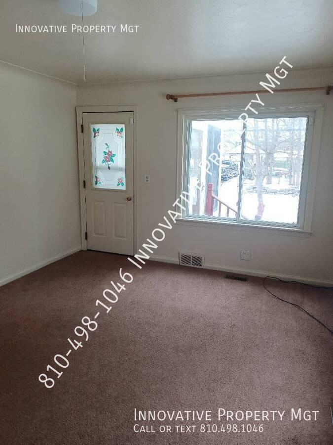 1606 Cronk Ave - Photo 4 of 39