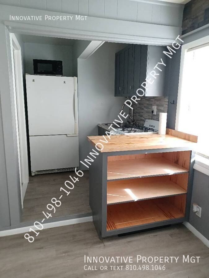 120 E State St #3 - Photo 5 of 12