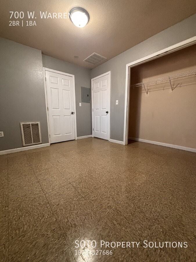 700 Warren St - Photo 3 of 11