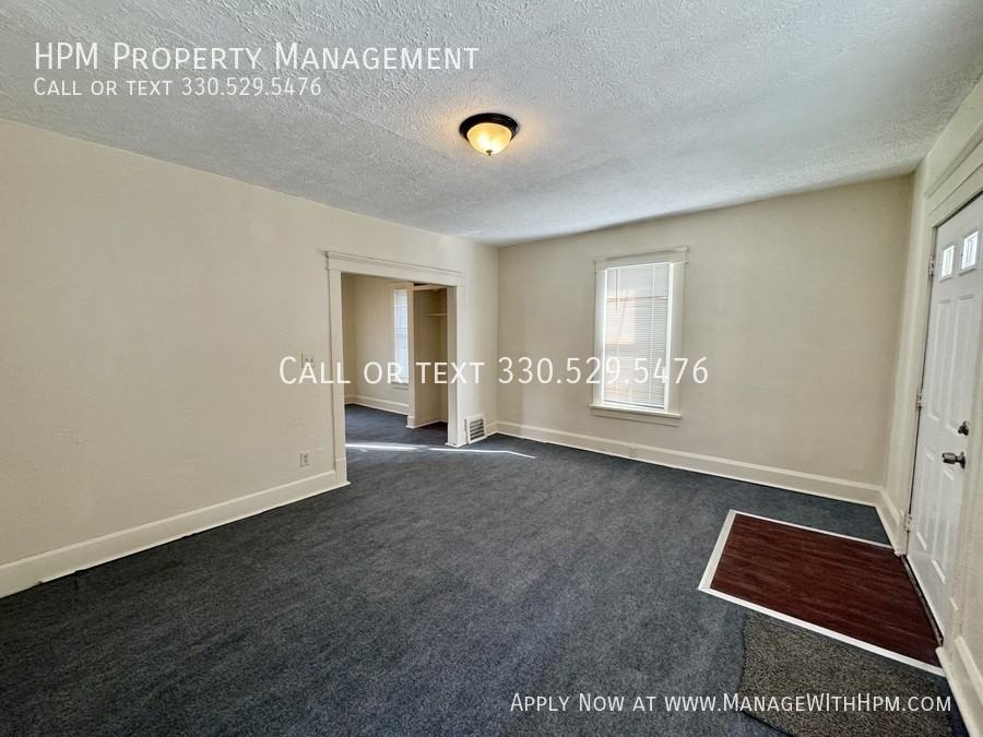 2619 Clyde Pl Sw - Photo 2 of 9