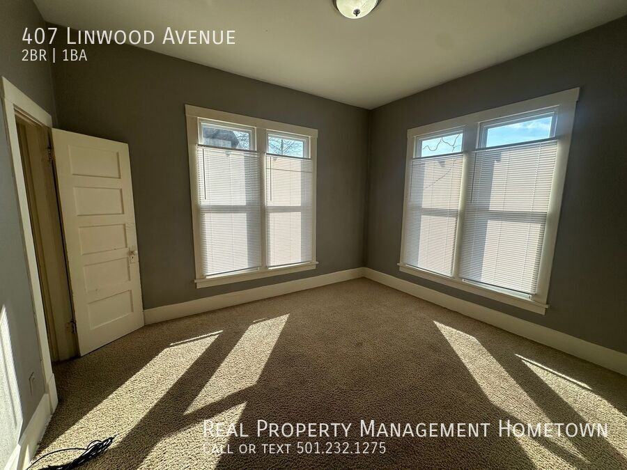 407 Linwood Ave - Photo 6 of 9