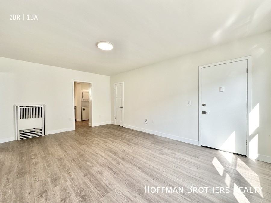 1247 S Dunsmuir Ave #1 - Photo 6 of 11