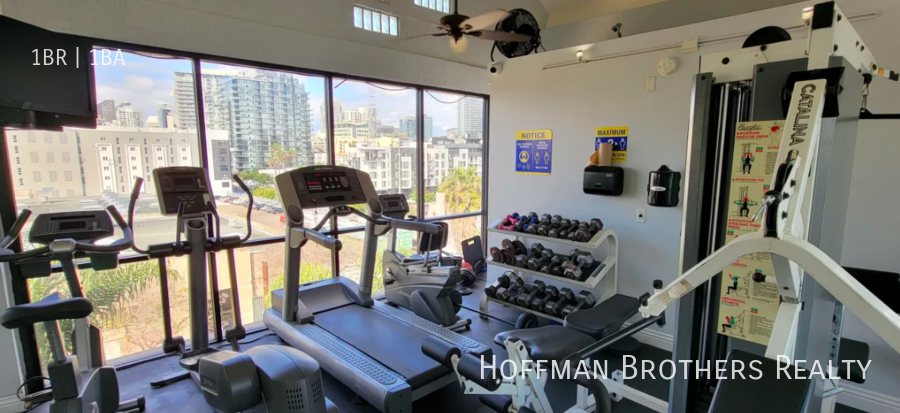 229 16th St #313 - Photo 7 of 8