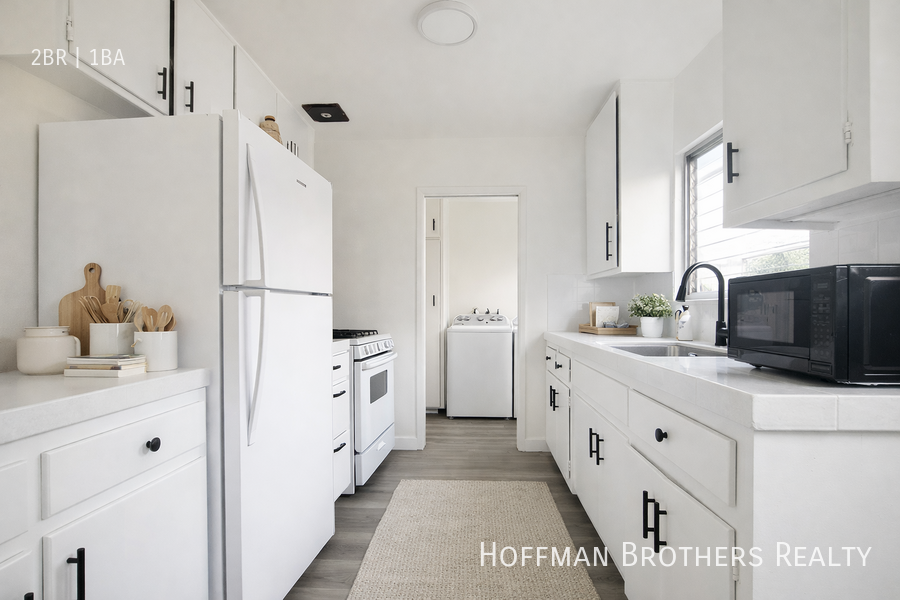 1258 N Virgil Ave #2