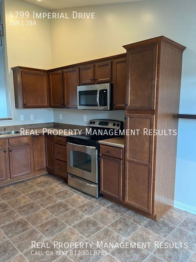 4799 Imperial Dr - Photo 3 of 19