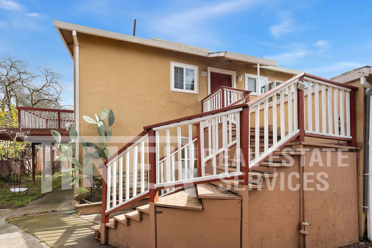 7781 Glenn Ave #1 - Photo 6 of 12