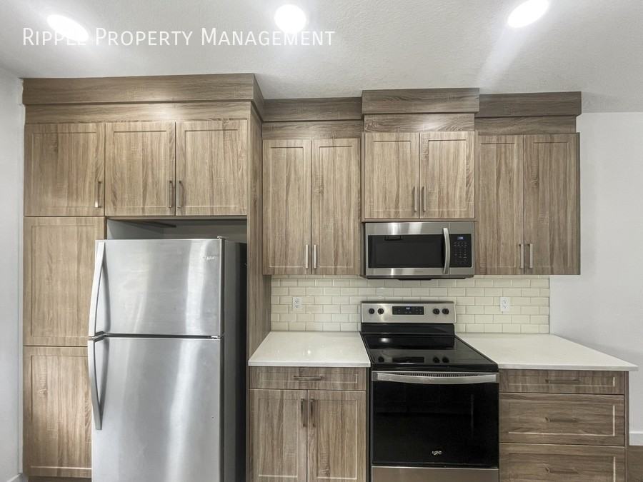 9473 Colak Lane Sw - Photo 3 of 23