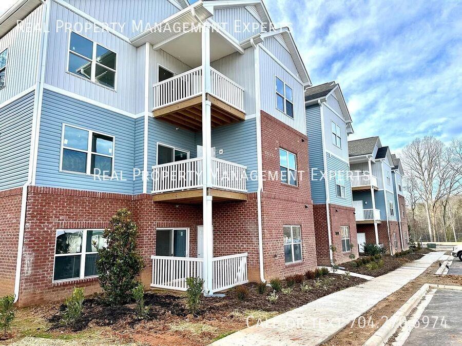 7007 Star Oaks Ln #103 - Photo 2 of 5