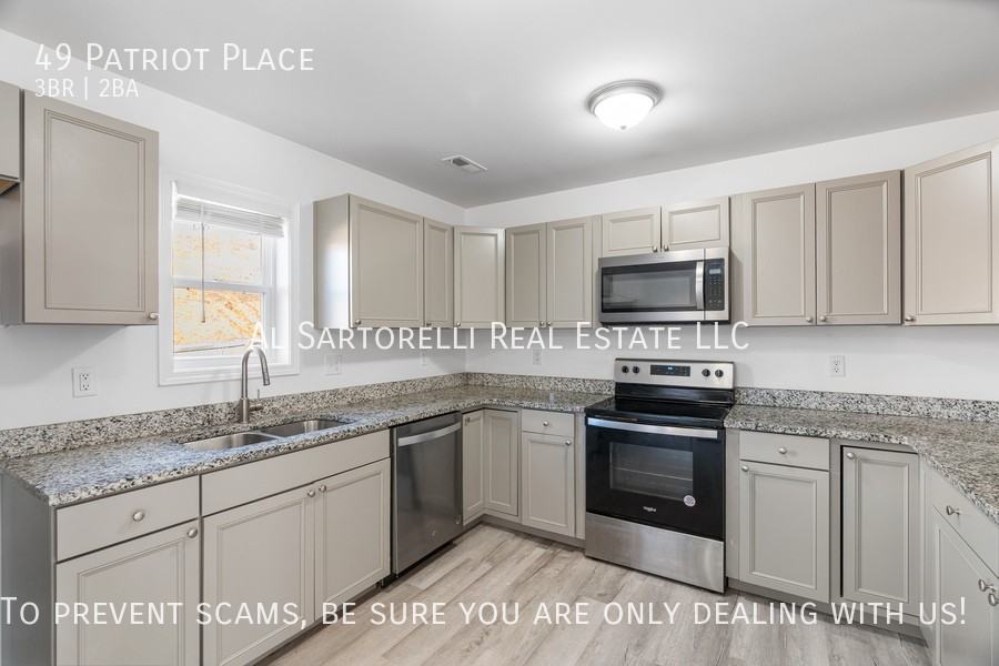 49 Patriot Pl - Photo 2 of 31