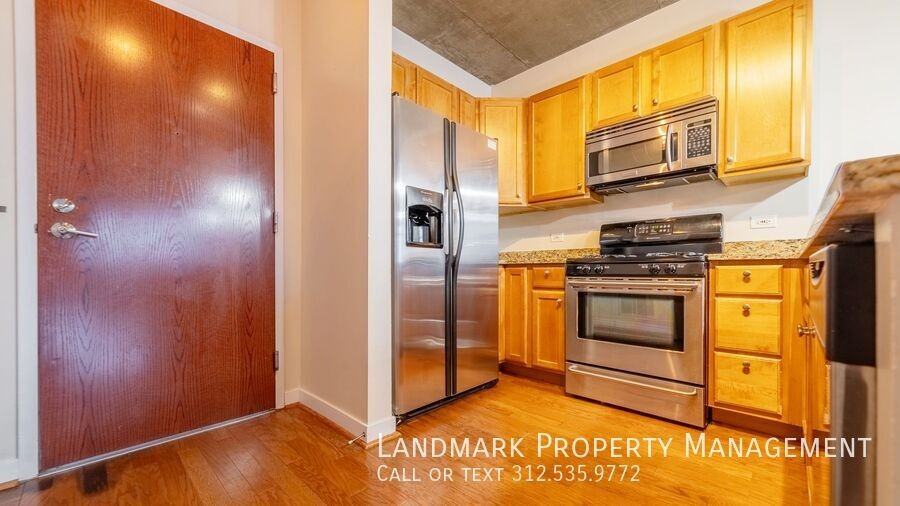 1610 W Fullerton Ave #207 - Photo 3 of 24