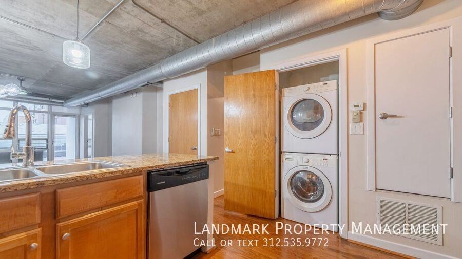 1610 W Fullerton Ave #207 - Photo 5 of 24