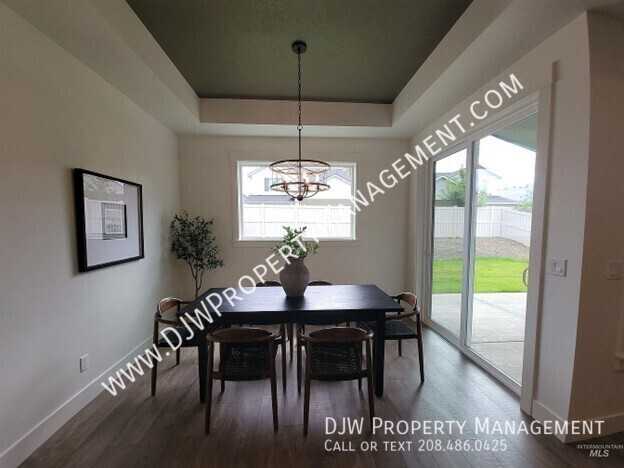 4658 S Hennessy Ave - Photo 6 of 19