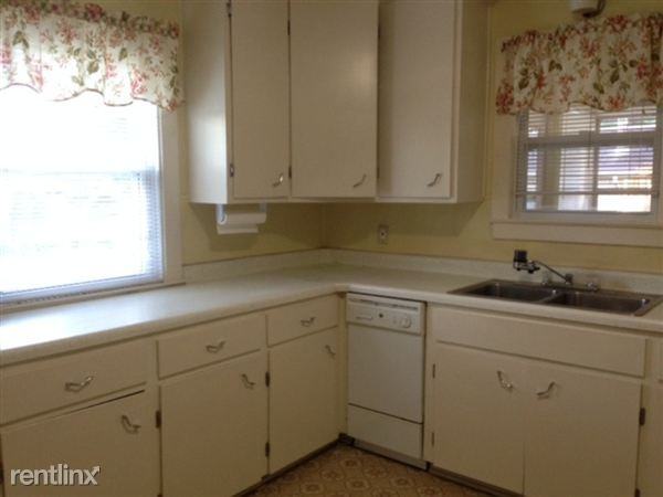 7614 Sheldon Rd - Photo 3 of 8