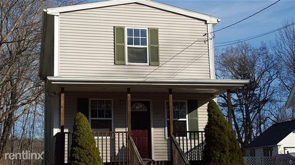 409 Main St - Photo 2 of 9