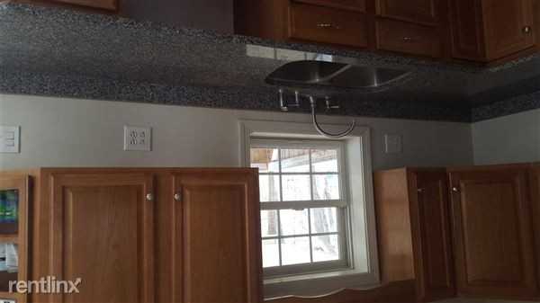 409 Main St - Photo 3 of 9