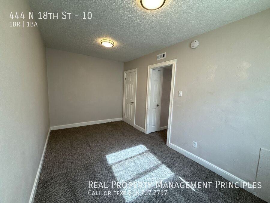 444 N 18th St #10 - Photo 7 of 7