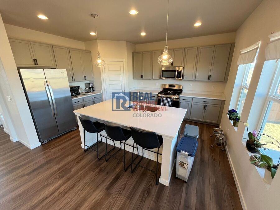 2069 Angus St - Photo 2 of 21