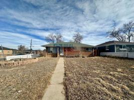 featured image of 3290 Leyden St