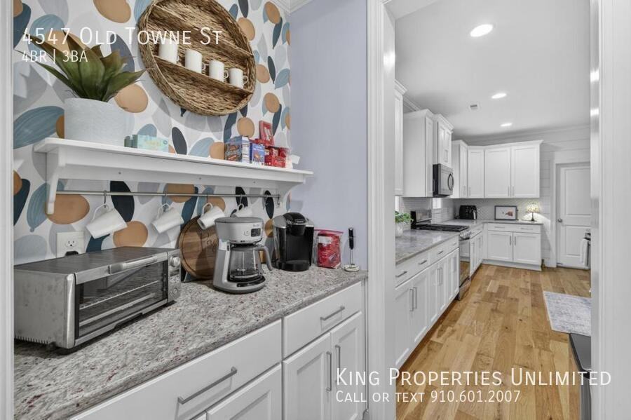 4547 Old Towne St - Photo 4 of 50