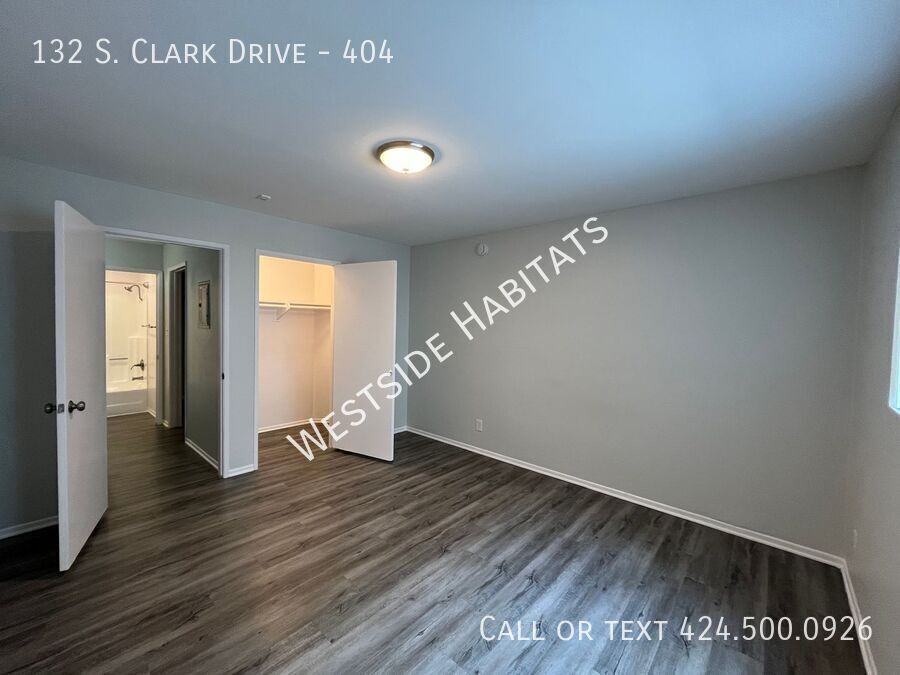 132 S Clark Dr #404 - Photo 4 of 7