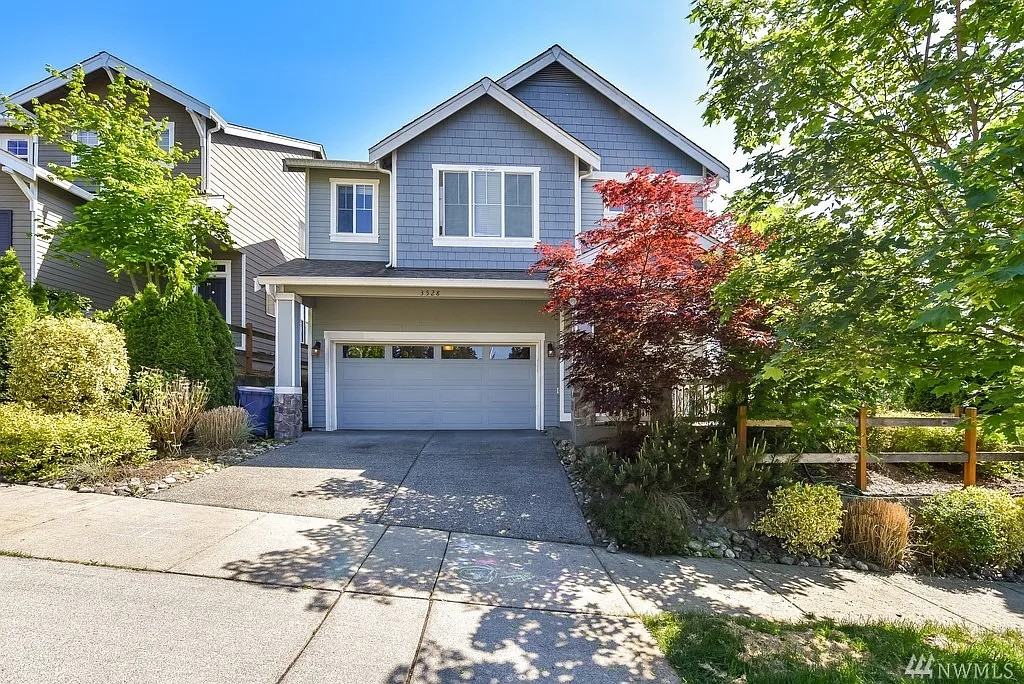 3528 230th Pl Se #ROOM - Photo 2 of 20