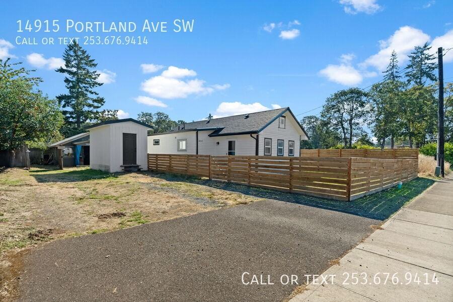 14915 Portland Ave Sw - Photo 2 of 43