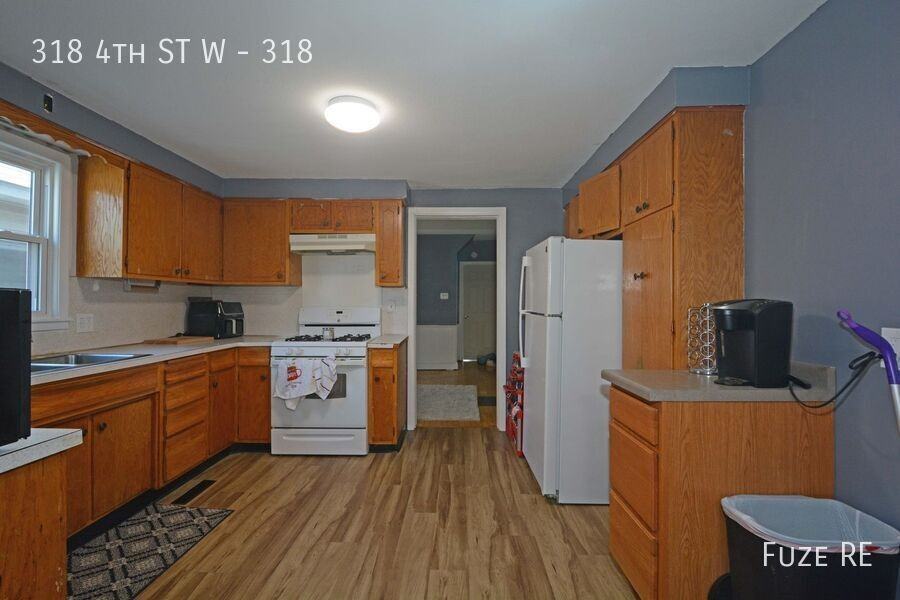 318 4th St W #318 - Photo 7 of 13