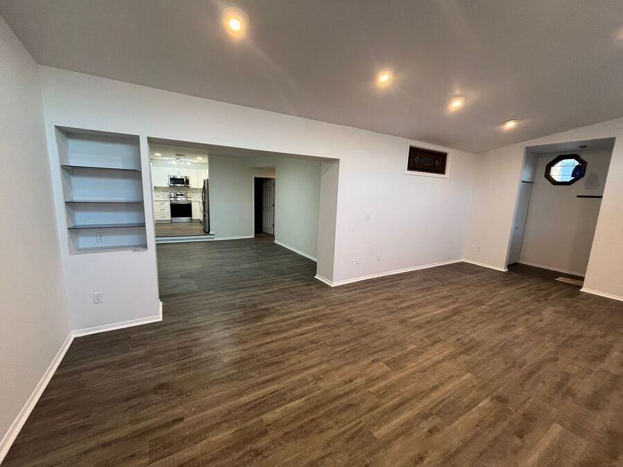 1119 E Mcmillan St #F - Photo 3 of 10