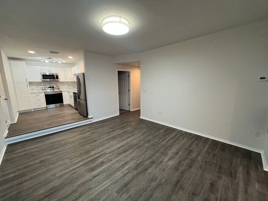 1119 E Mcmillan St #F - Photo 4 of 10