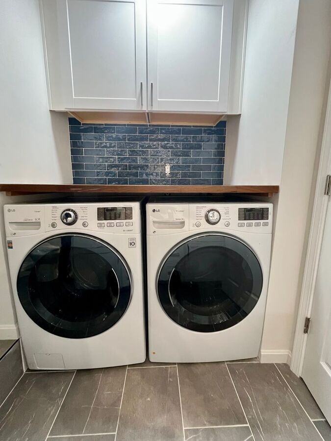 1119 E Mcmillan St #F - Photo 7 of 10