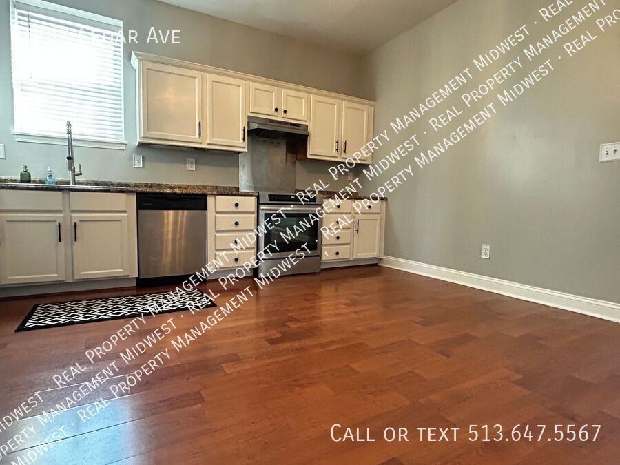 1307 Cedar Ave - Photo 4 of 23