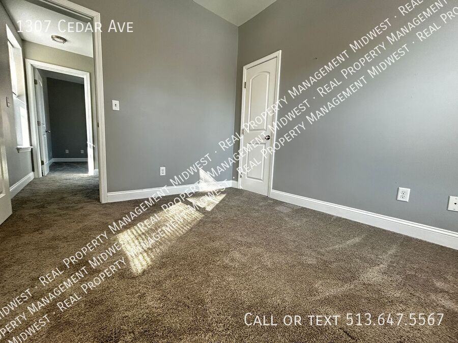 1307 Cedar Ave - Photo 6 of 23