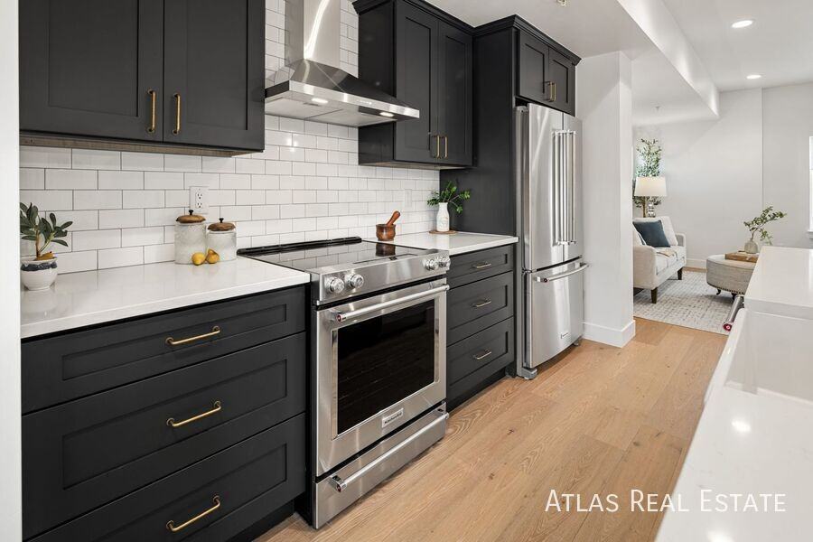 Farmhouse @ 5280 - Photo 6 of 29