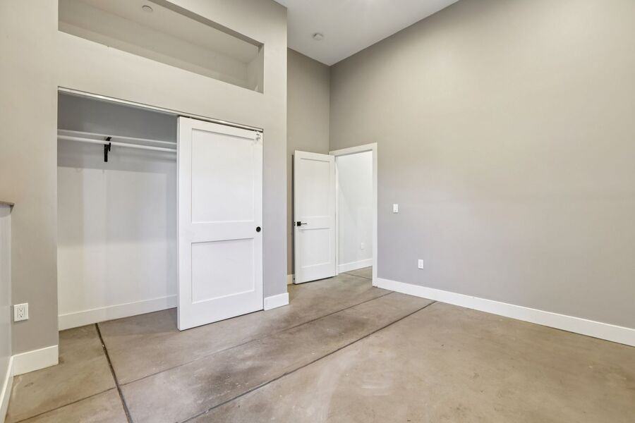 5614 Martin Luther King Jr Way - Photo 2 of 22