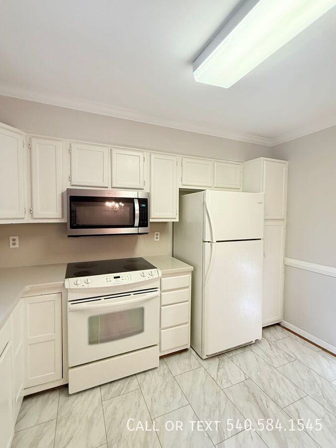 307 Windward Dr Sw - Photo 2 of 24