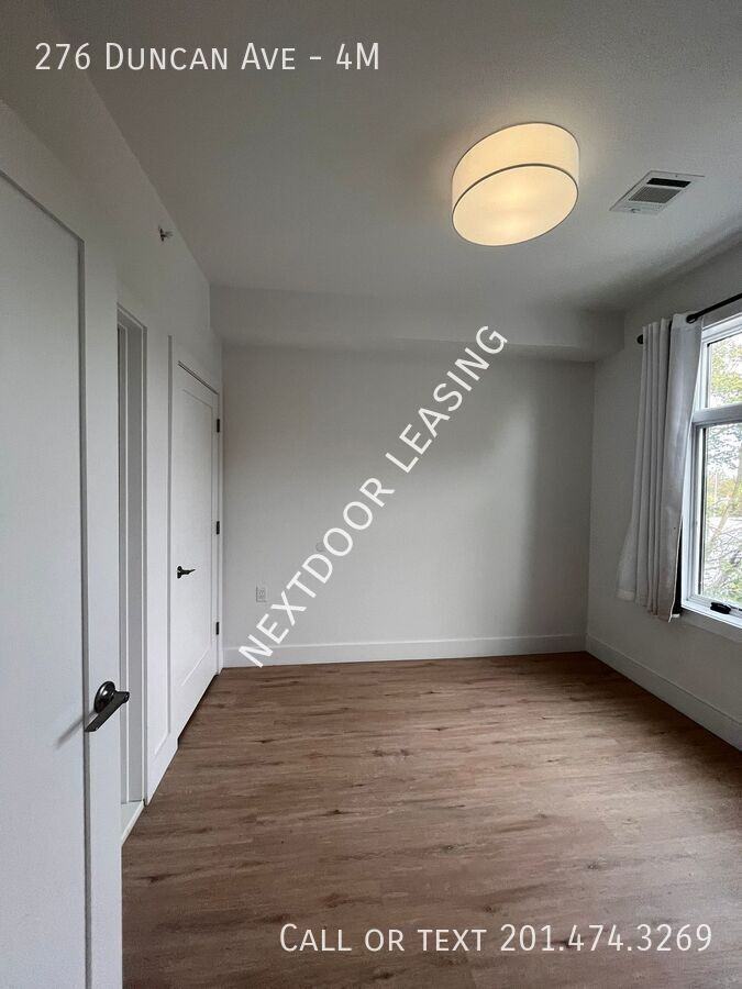 276 Duncan Ave #4M - Photo 7 of 13