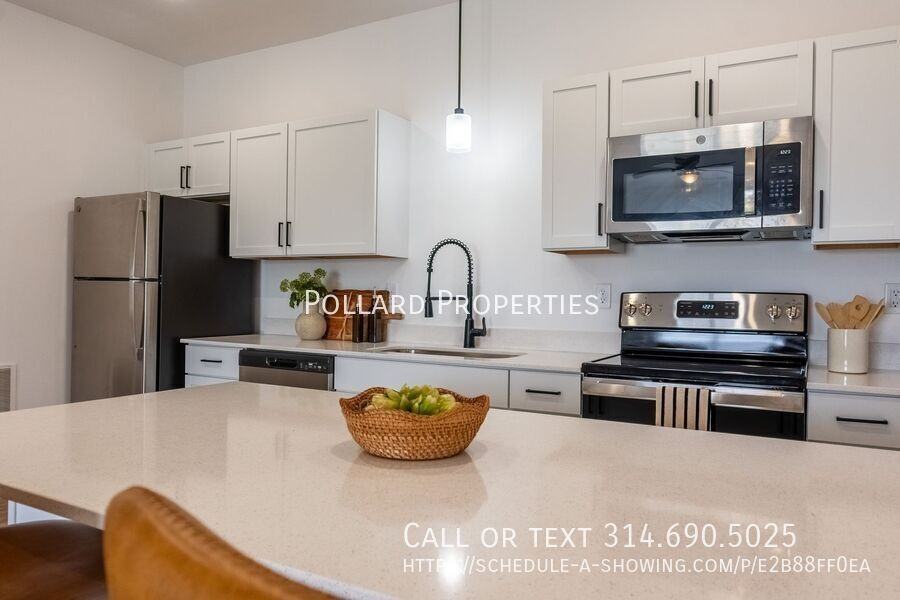 803 Parkview Dr #803 - Photo 2 of 50