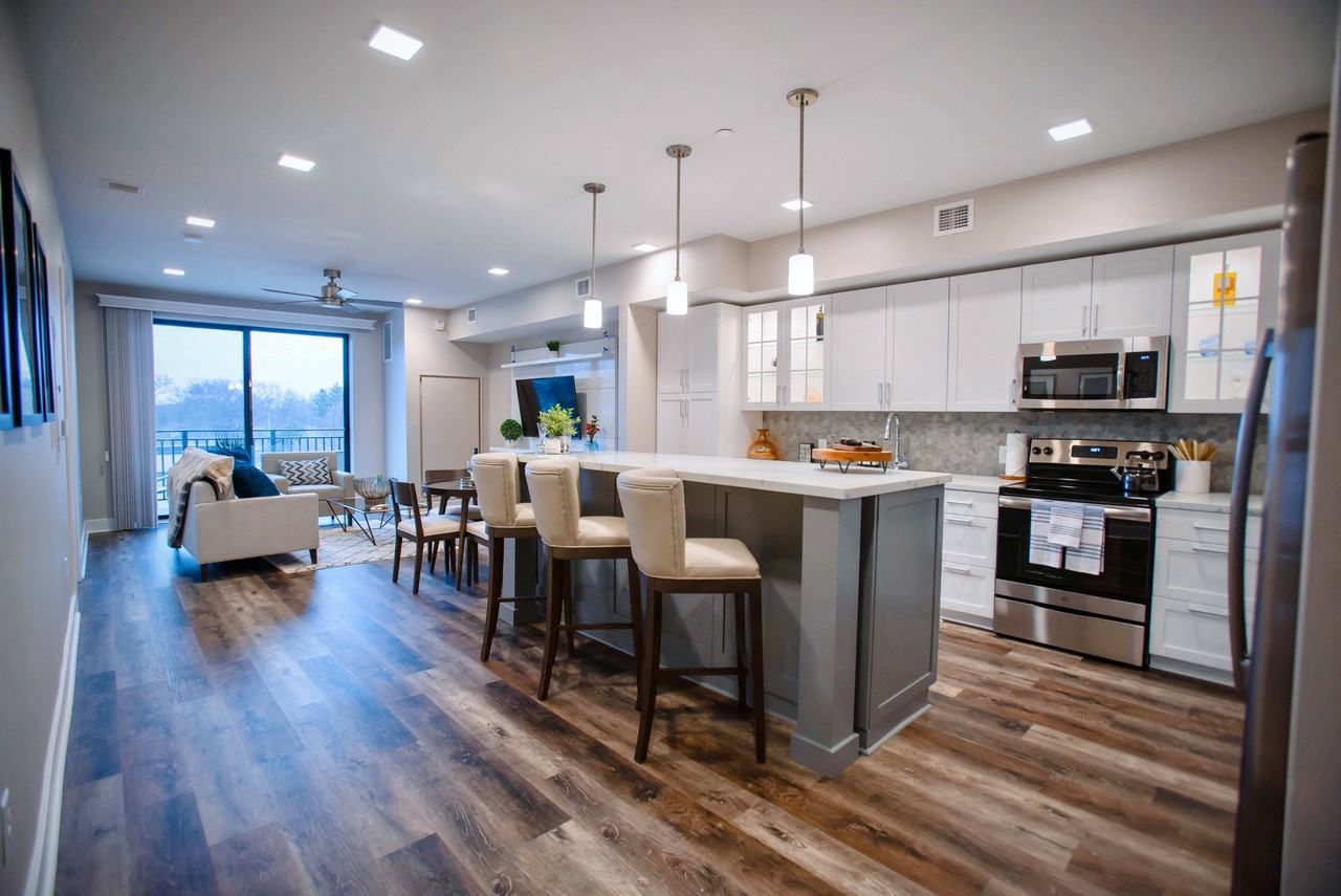 ICON on Main - Royal Oak, MI - Photo 7 of 39