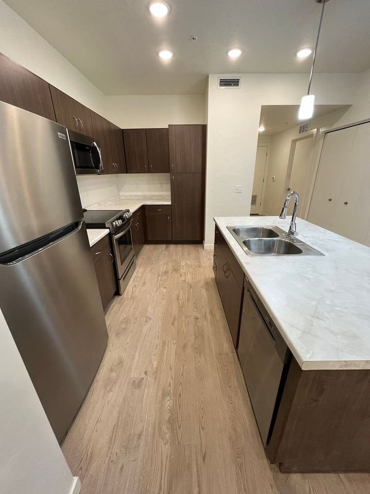 4617 Lexington Sky Ln #103 - Photo 2 of 33