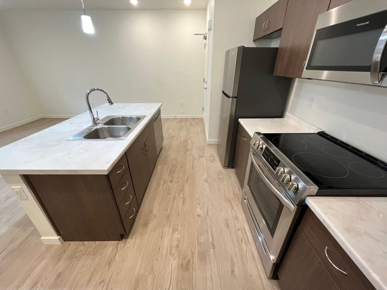 4617 Lexington Sky Ln #103 - Photo 3 of 33