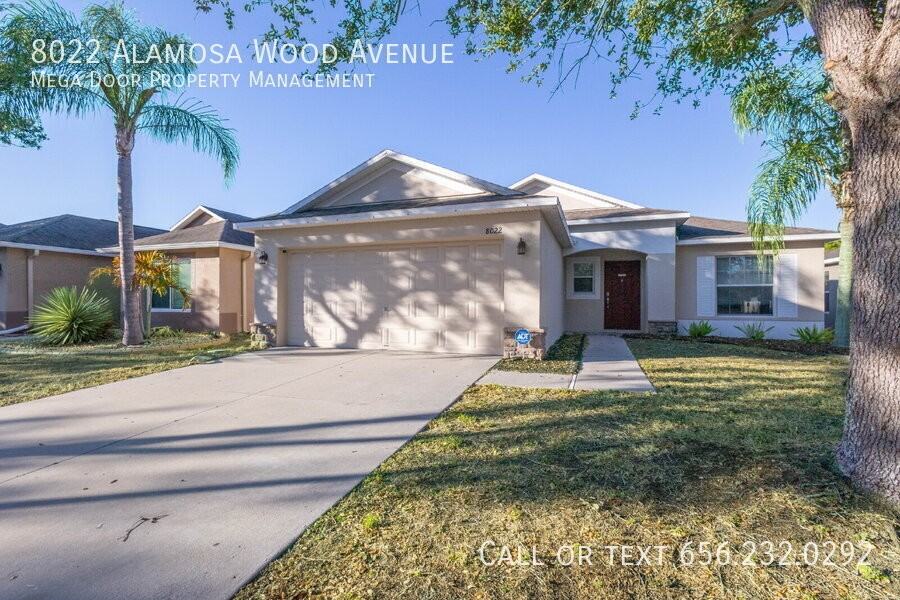 8022 Alamosa Wood Ave - Photo 2 of 32