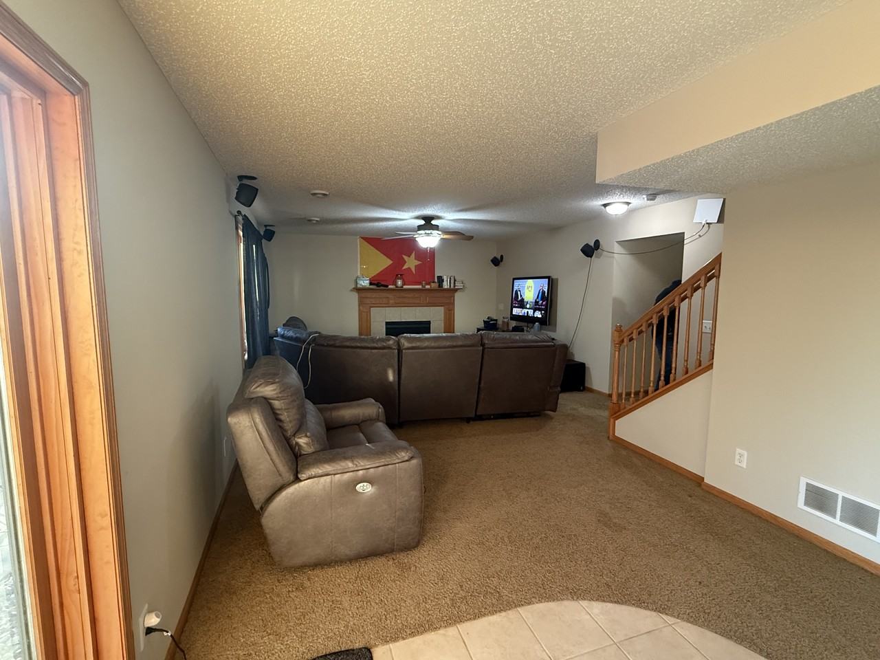 475 Moers Cir - Photo 2 of 10