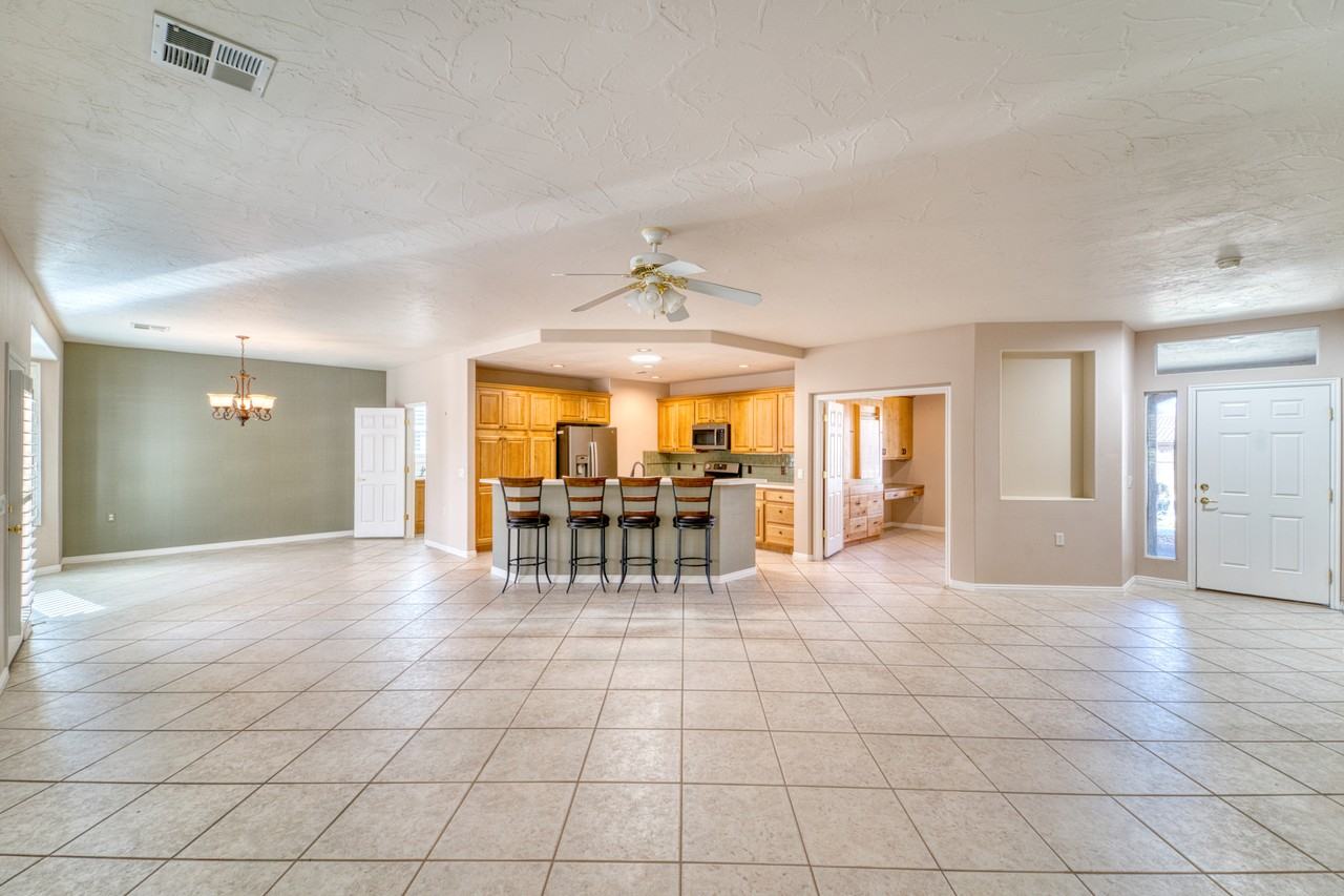 4593 S Flaming Arch Dr #1 - Photo 5 of 31