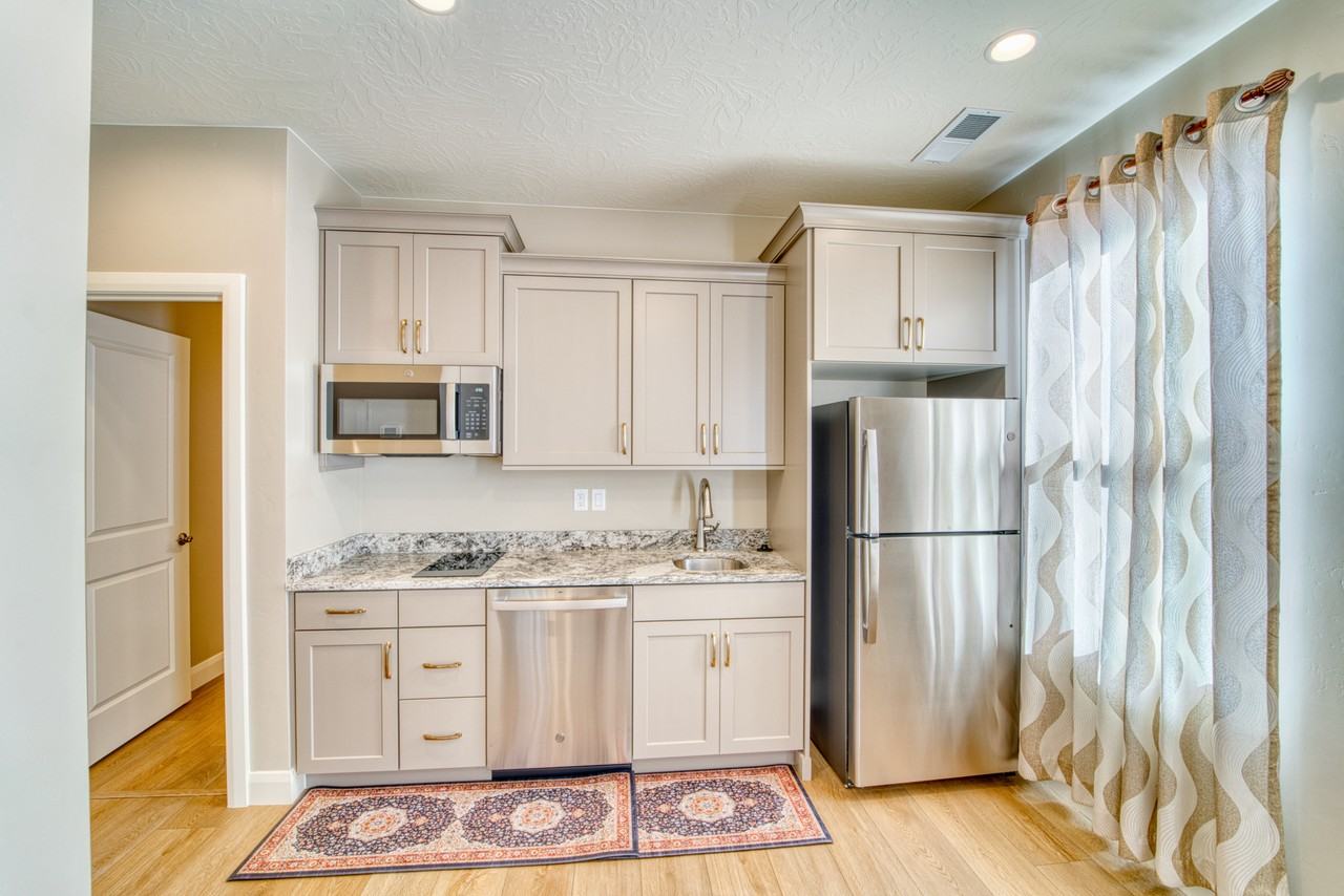 1544 N Daylight St #1 - Photo 6 of 24