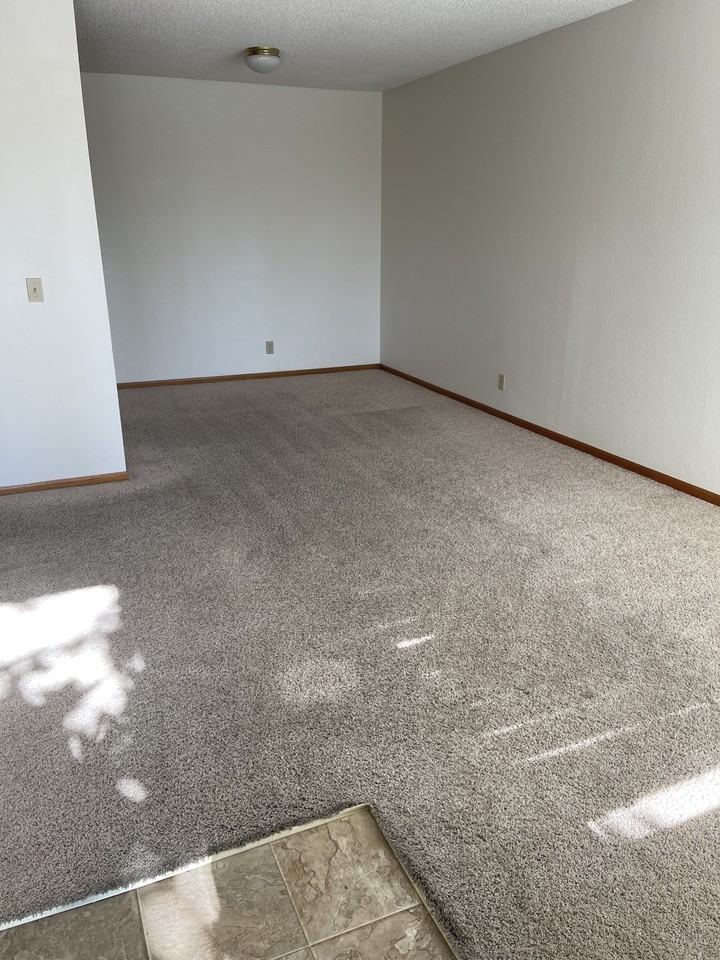 204 Famoso Plz - Photo 6 of 6